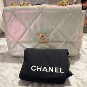 CHANEL iridescent quilted crossbody